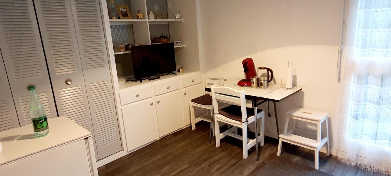 Studio En Face De La Foret De Fontainebleau Avon Εξωτερικό φωτογραφία