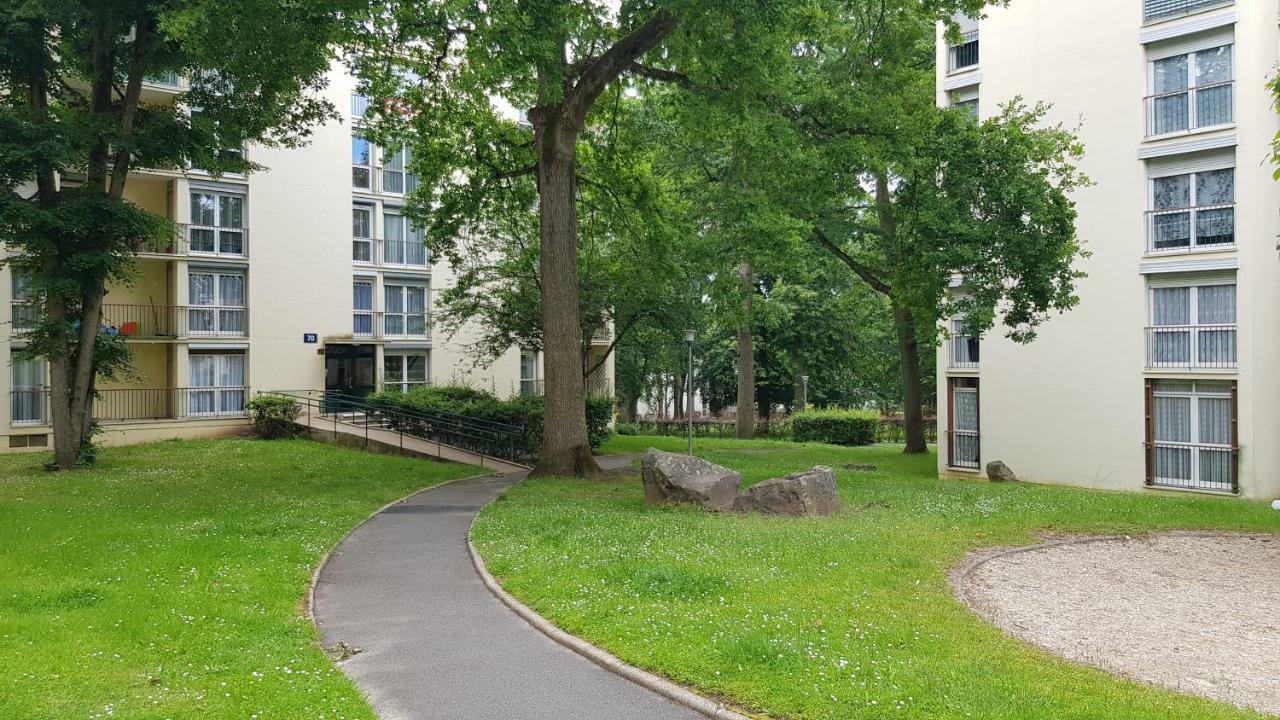 Studio En Face De La Foret De Fontainebleau Avon Εξωτερικό φωτογραφία